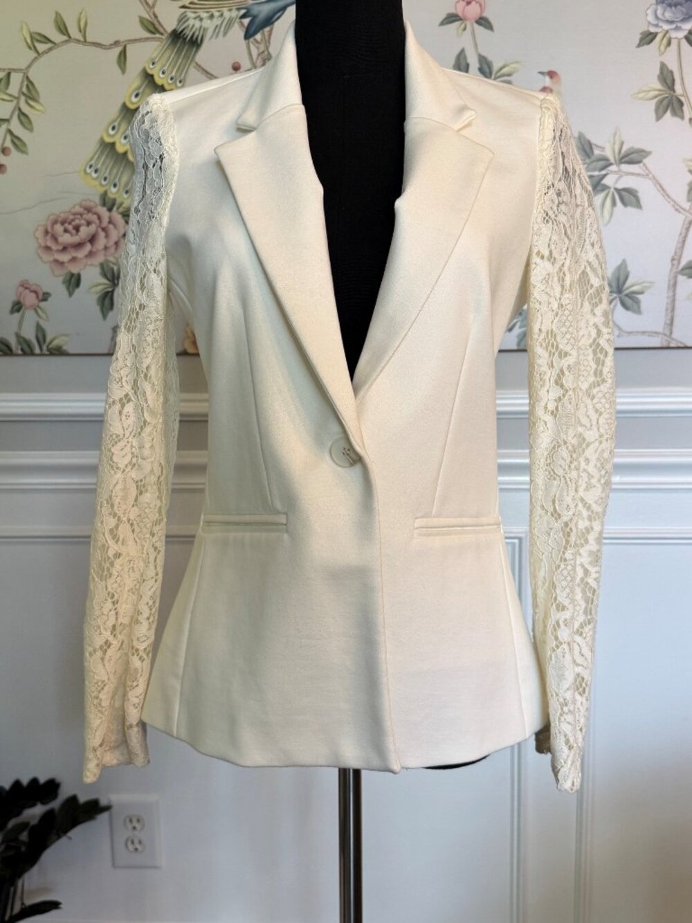 Like New White Aqua Blazer Lace Arms XS.